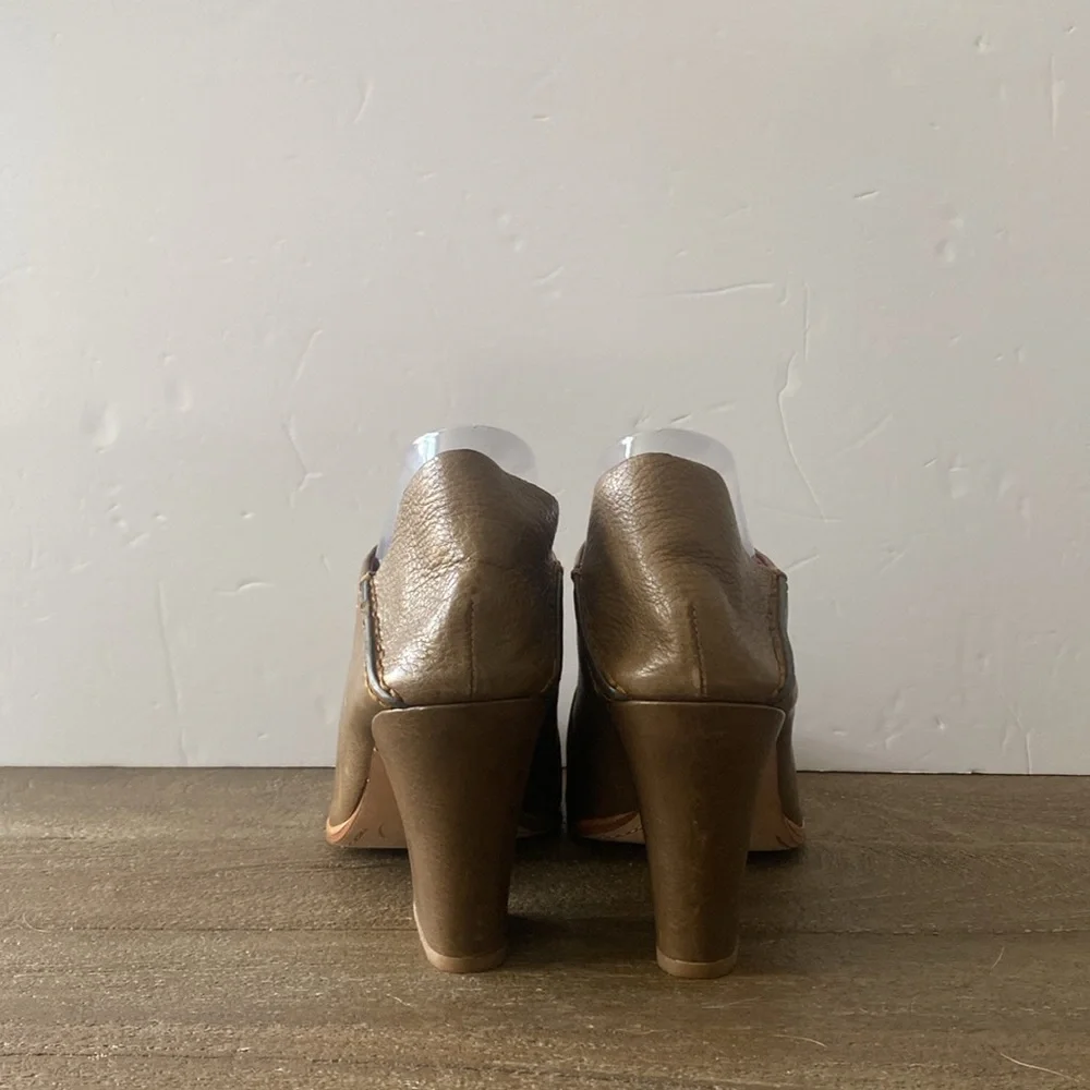 Aerin Cardin Leather Booties‎